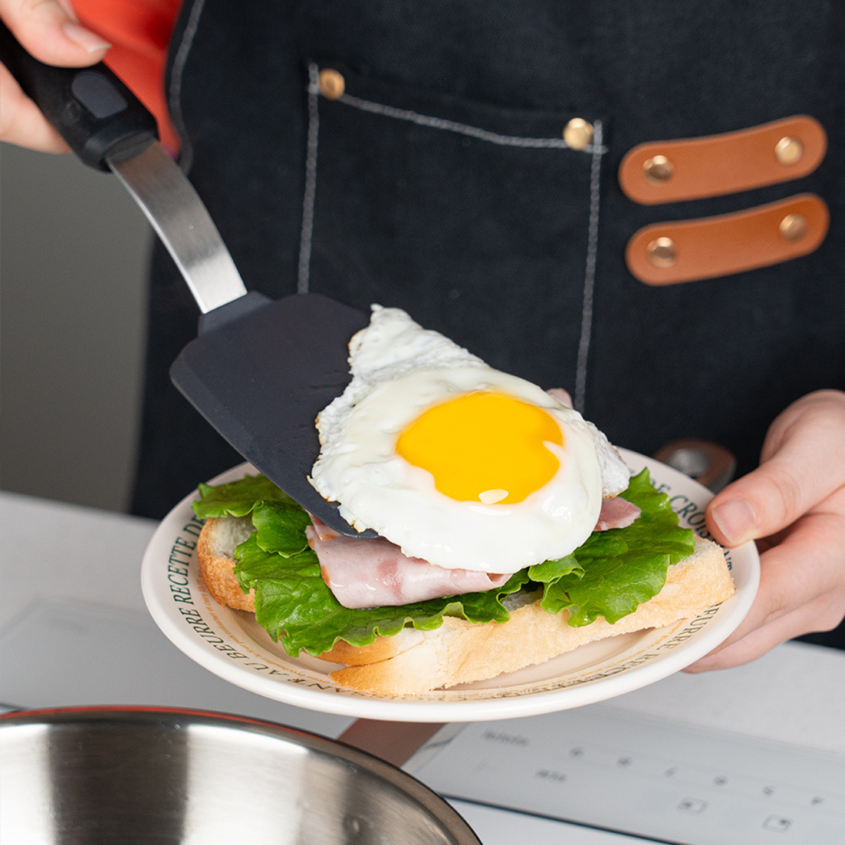 Vá lật silicone chống dính Chefwin - Silicone thực phẩm cao cấp